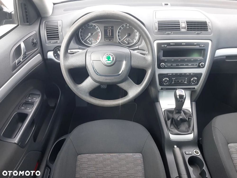 Skoda Octavia 1.6 TDI DPF FAMILY - 13