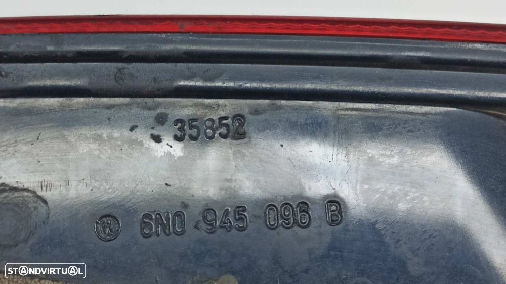 FAROLIM TRASEIRO DIREITO VOLKSWAGEN POLO BERLINA (6N1) BáSICO - 2