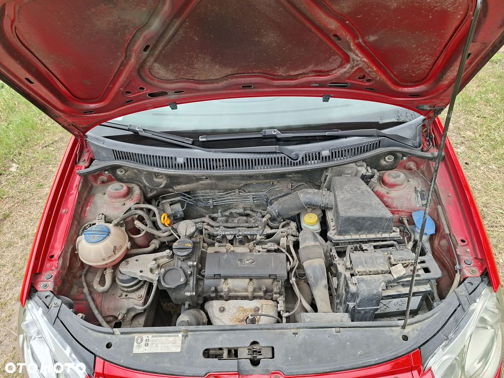 Volkswagen Polo 1.2 12V Comfortline - 11