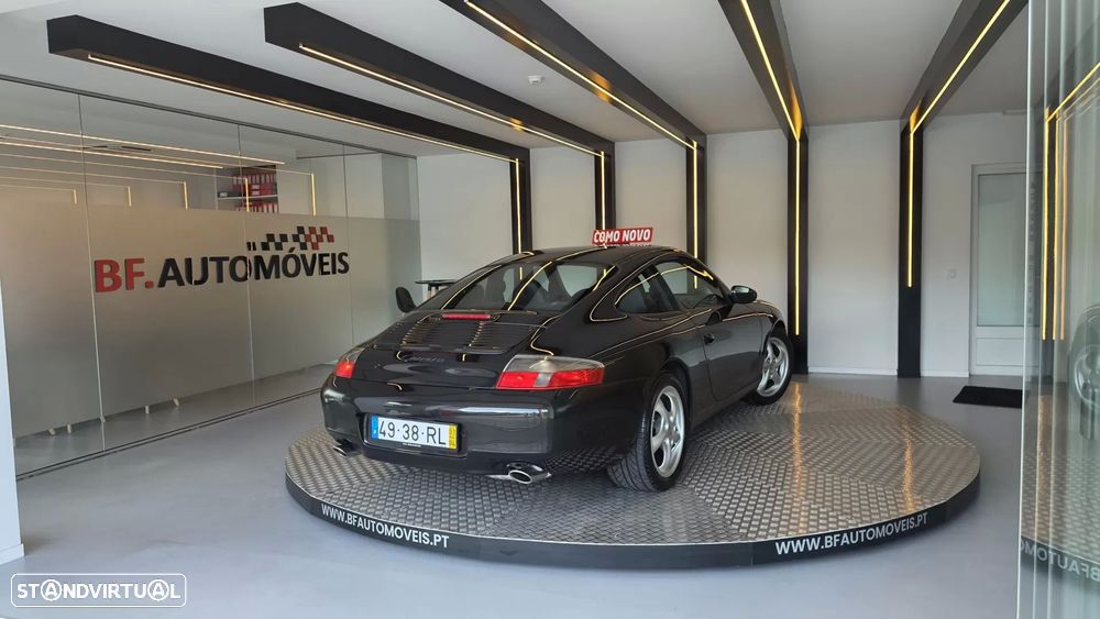 Porsche 911 (996) Carrera - 20