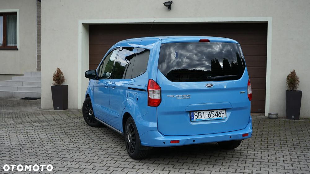 Ford Tourneo Courier - 19