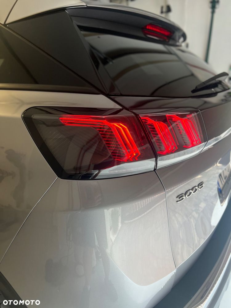 Peugeot 3008 1.6 PureTech Hybrid PHEV Allure Pack S&S EAT8 - 17