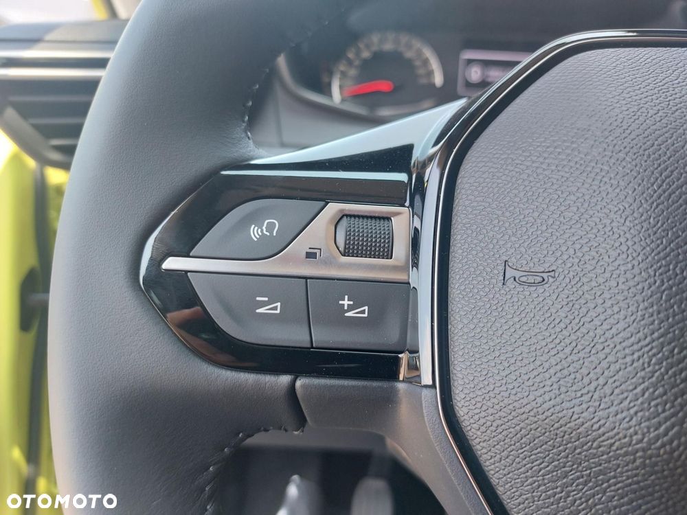 Peugeot 208 1.2 mHEV Edition e-DCS6 - 12