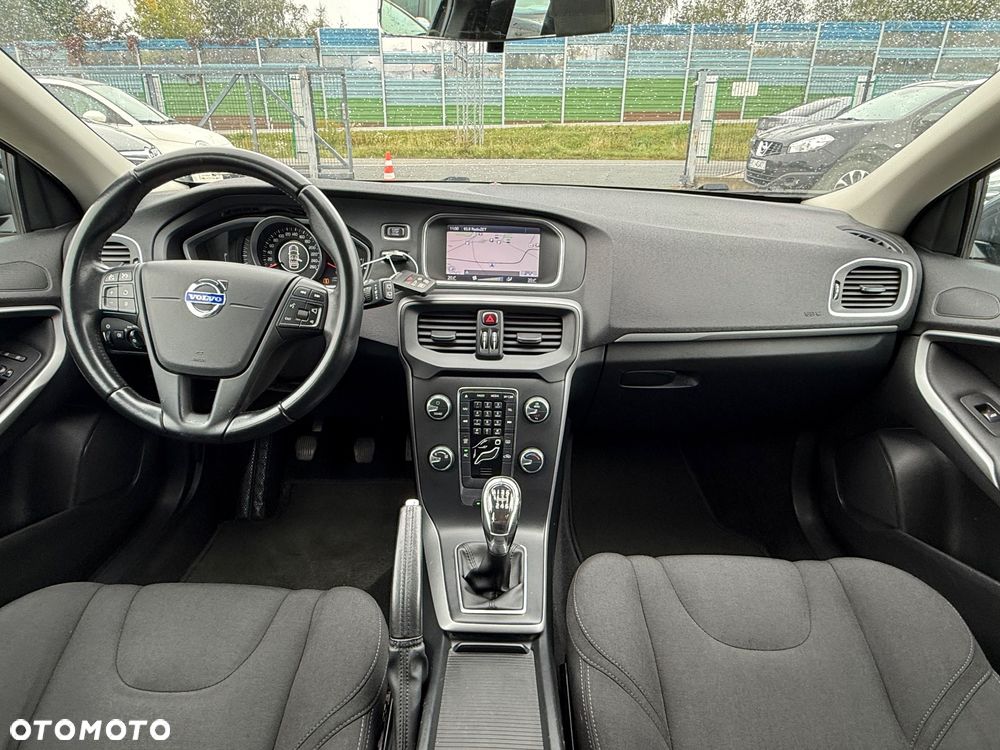 Volvo V40 - 22