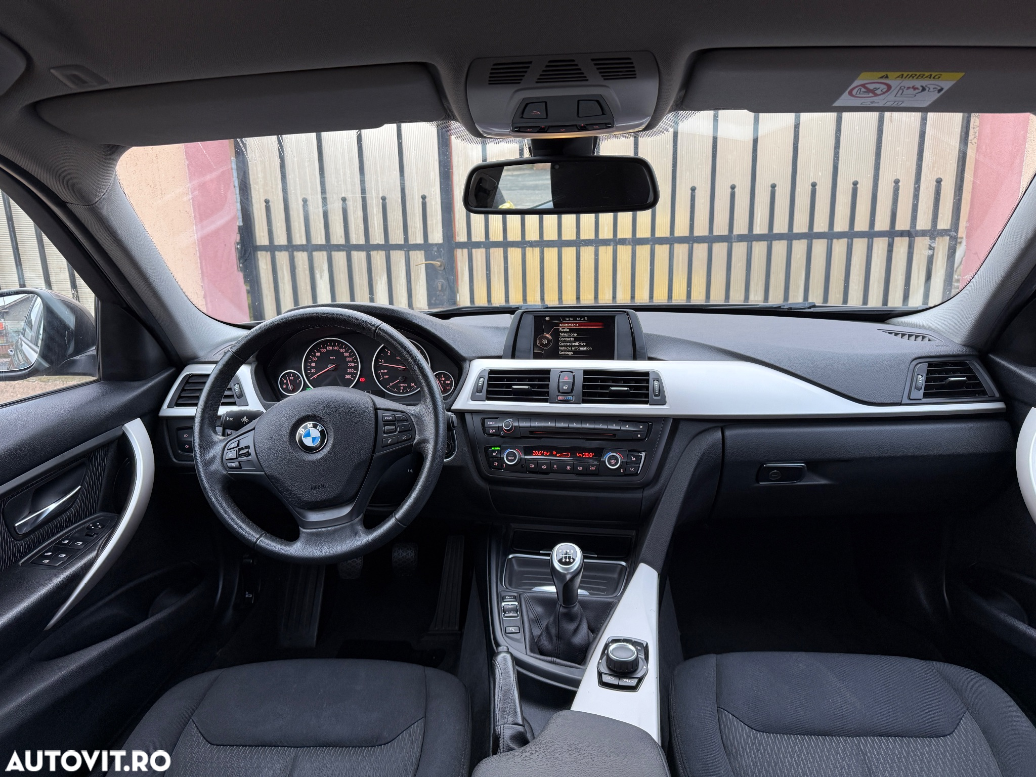 BMW Seria 3 316i - 5