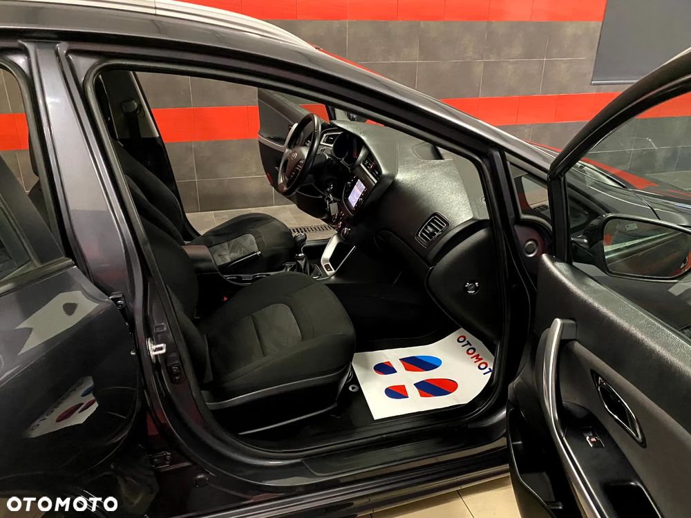 Kia Ceed 1.6 GDI ISG Platinum Edition - 20