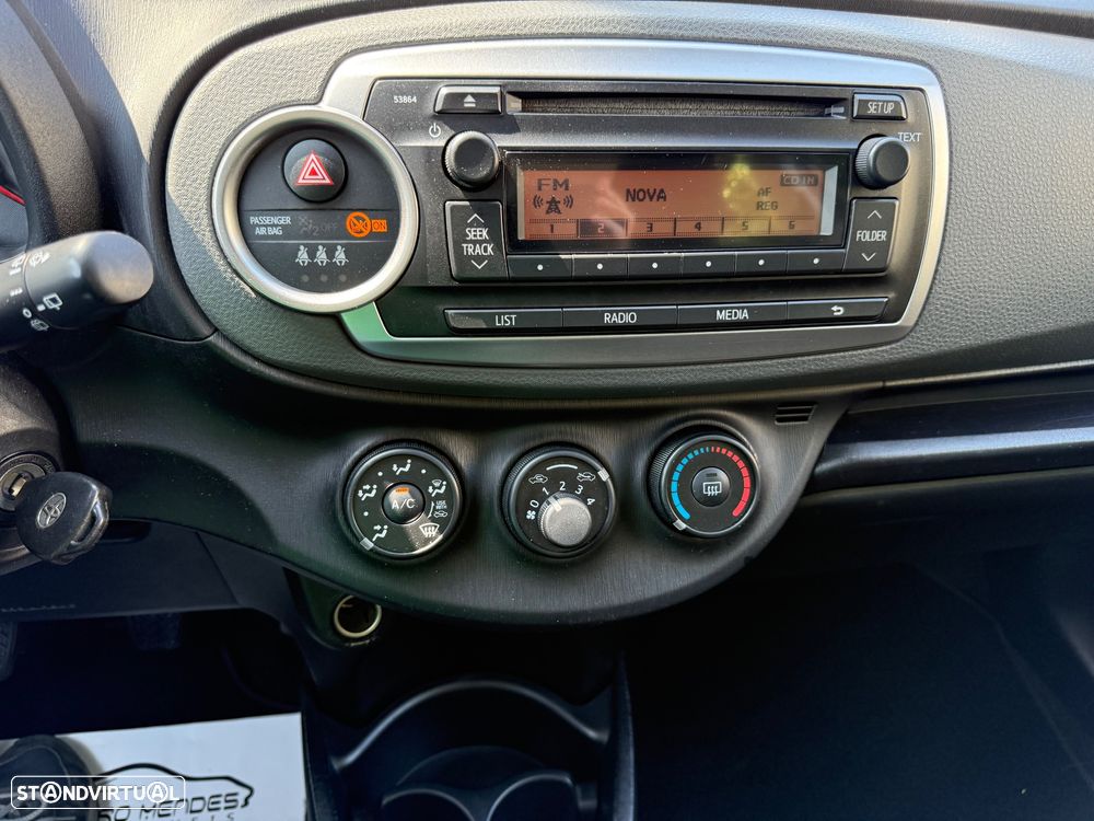 Toyota Yaris 1.4 D-4D Comfort+AC - 13