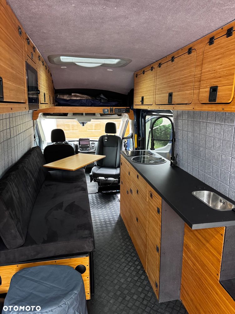 Ford Transit - 28