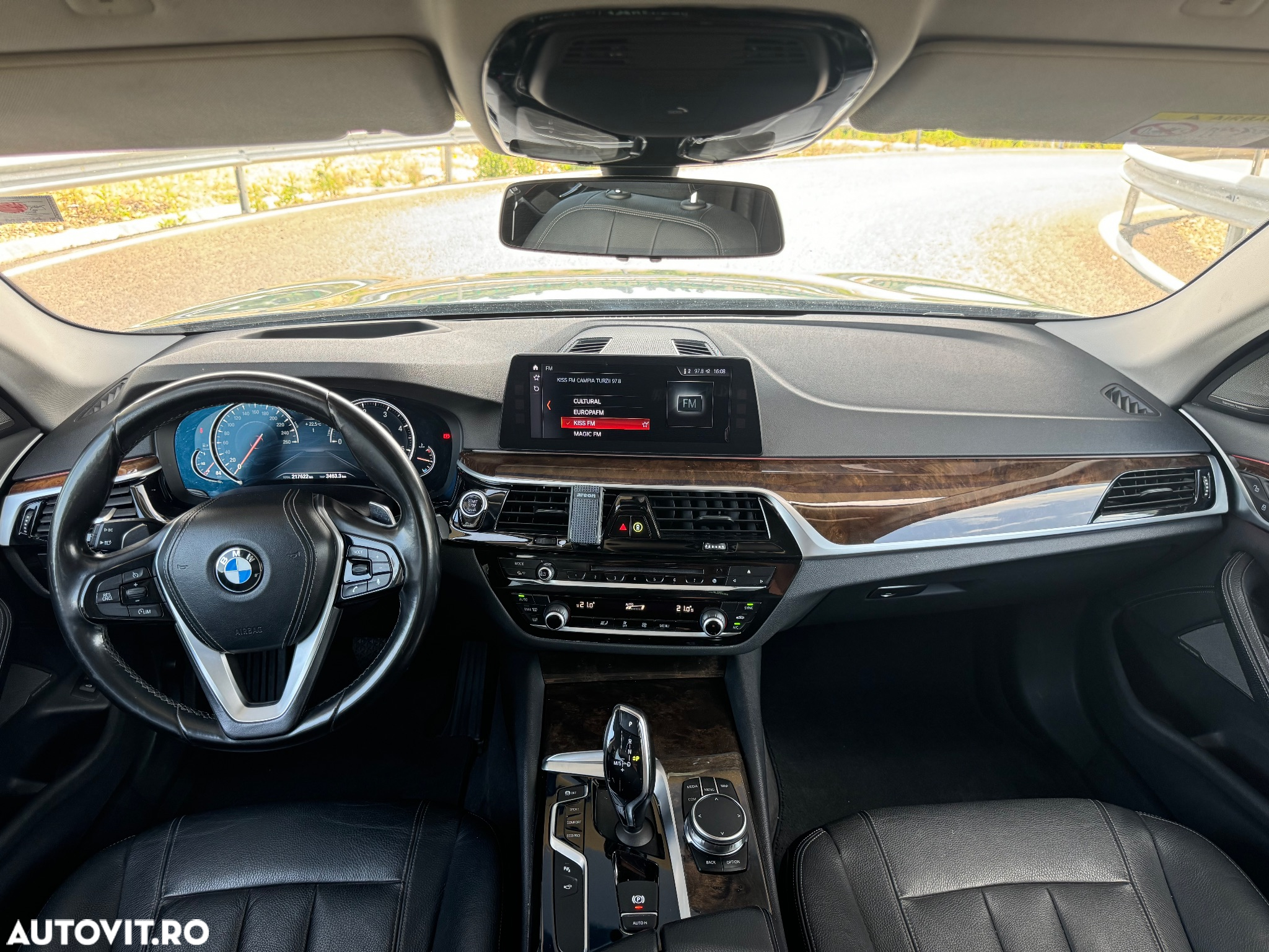 BMW Seria 5 520d xDrive AT - 22