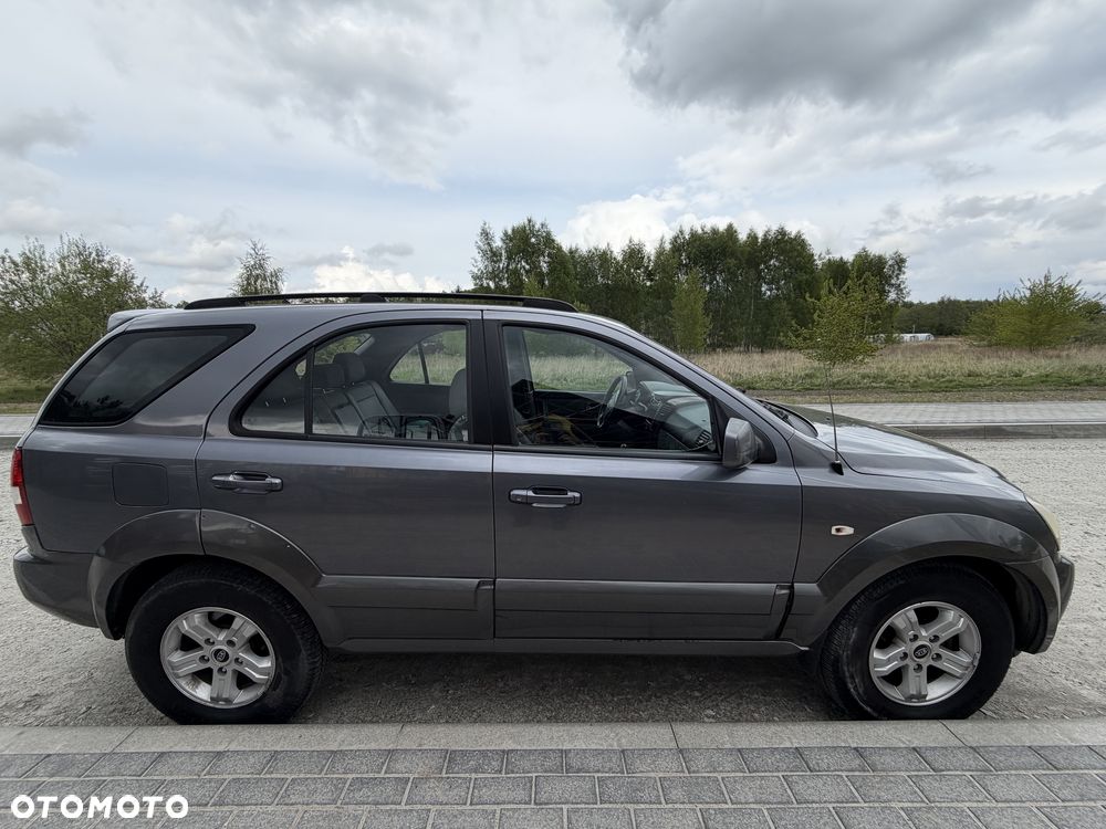 Kia Sorento - 4