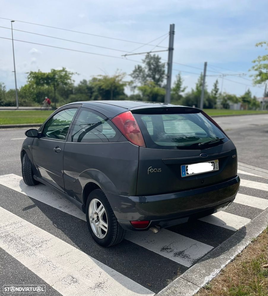 Ford Focus 1.8 TDdi Trend - 4