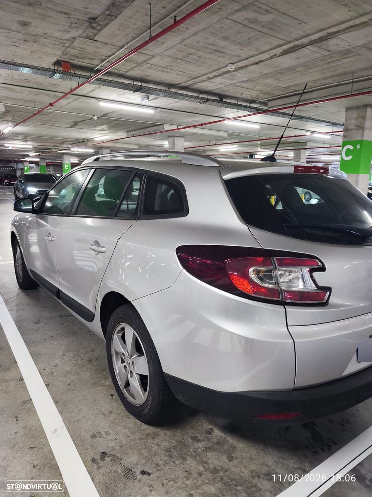 Renault Mégane Sport Tourer dCi 110 FAP Dynamique - 7