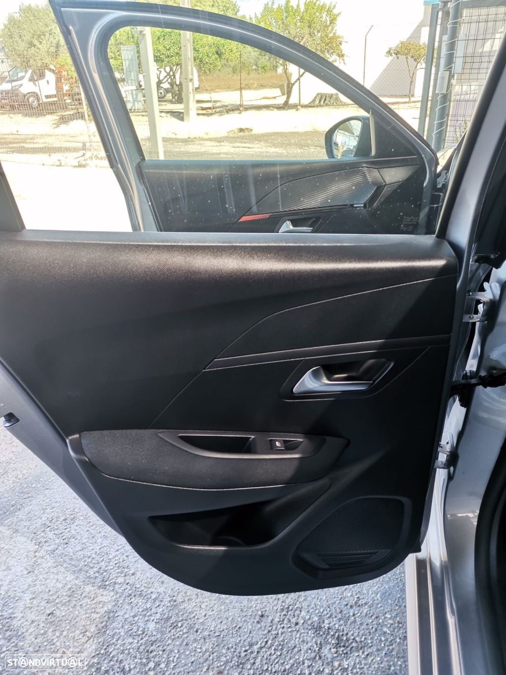 Peugeot 208 1.2 PureTech Active Pack - 16
