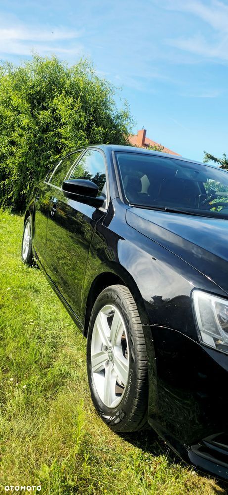 Volkswagen Jetta - 15