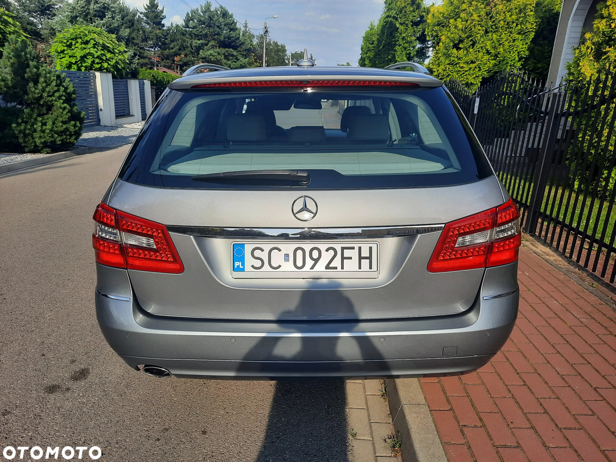 Mercedes-Benz Klasa E 250 T CGI BlueEFFICIENCY 7G-TRONIC - 6