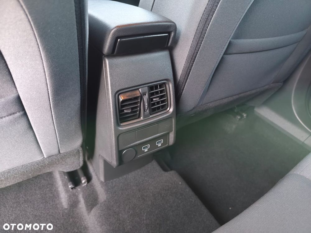 Renault Arkana TCe Mild Hybrid 140 EDC Techno - 8