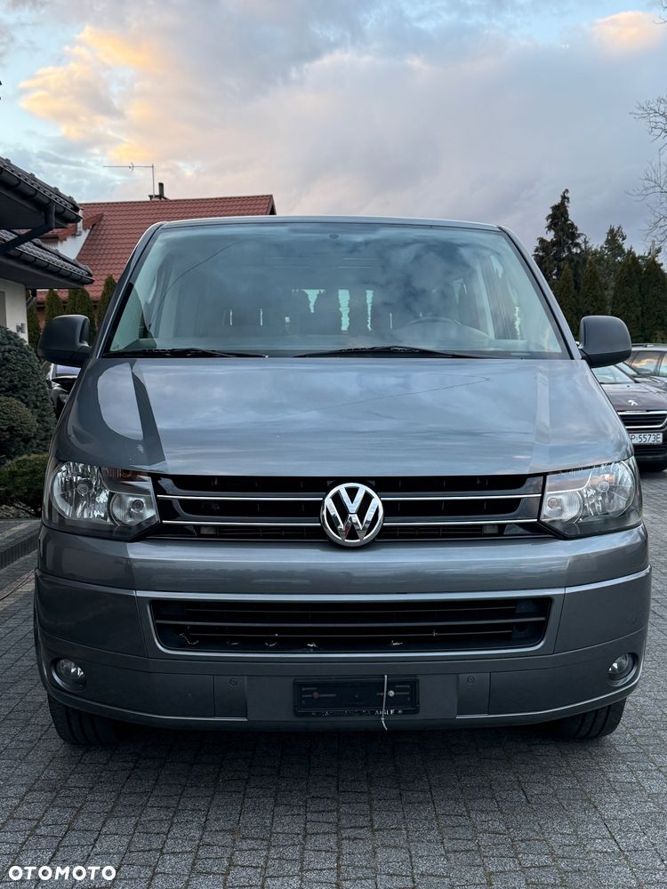 Volkswagen Multivan - 2