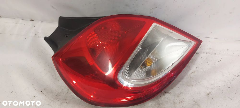 .  TYL TYLNA LAMPA LEWA RENAULT CLIO 3 HB - 1