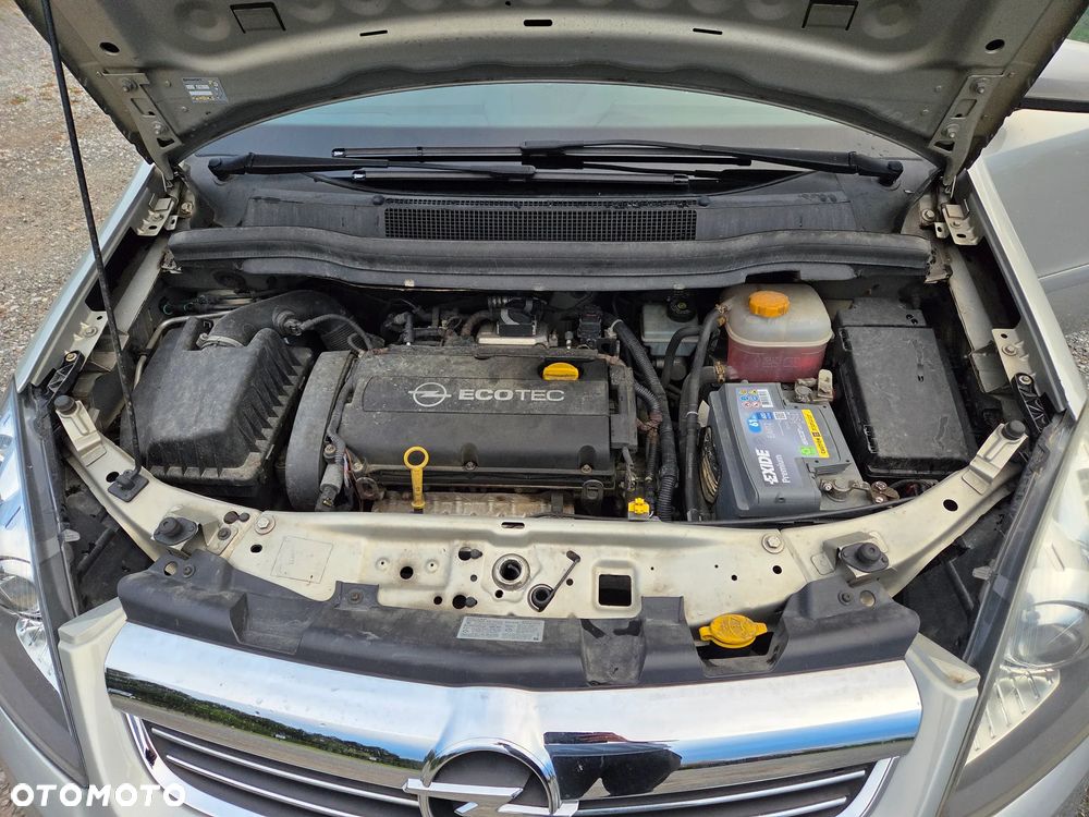 Opel Zafira 1.8 Cosmo Easytronic - 26