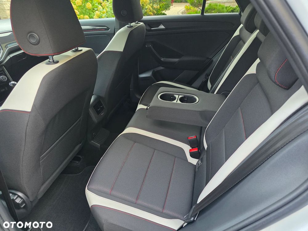 Volkswagen T-Roc - 28