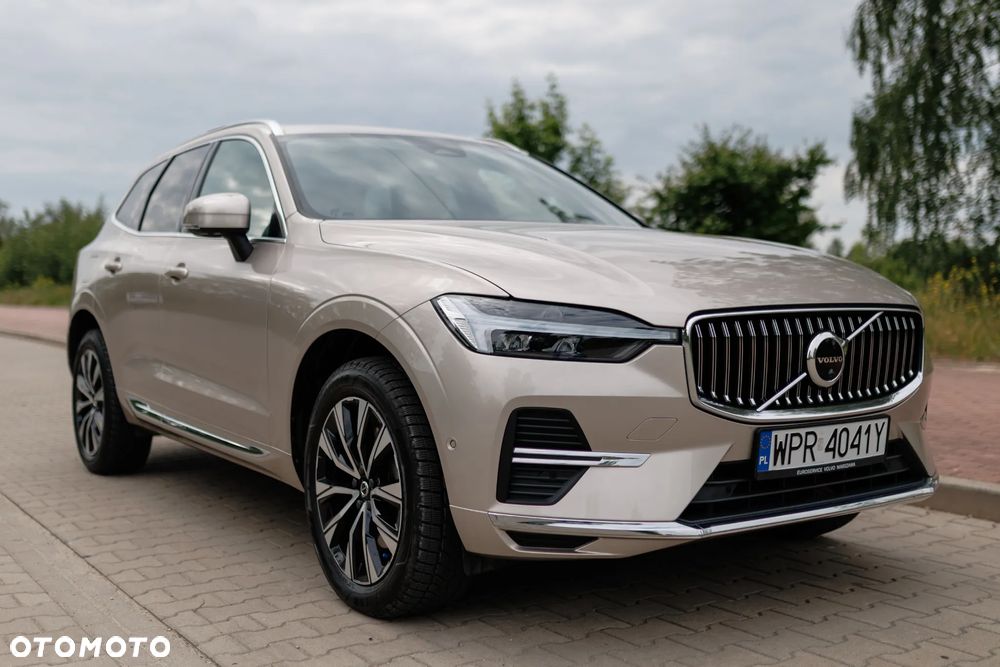 Volvo XC 60 B4 B Plus Bright - 12