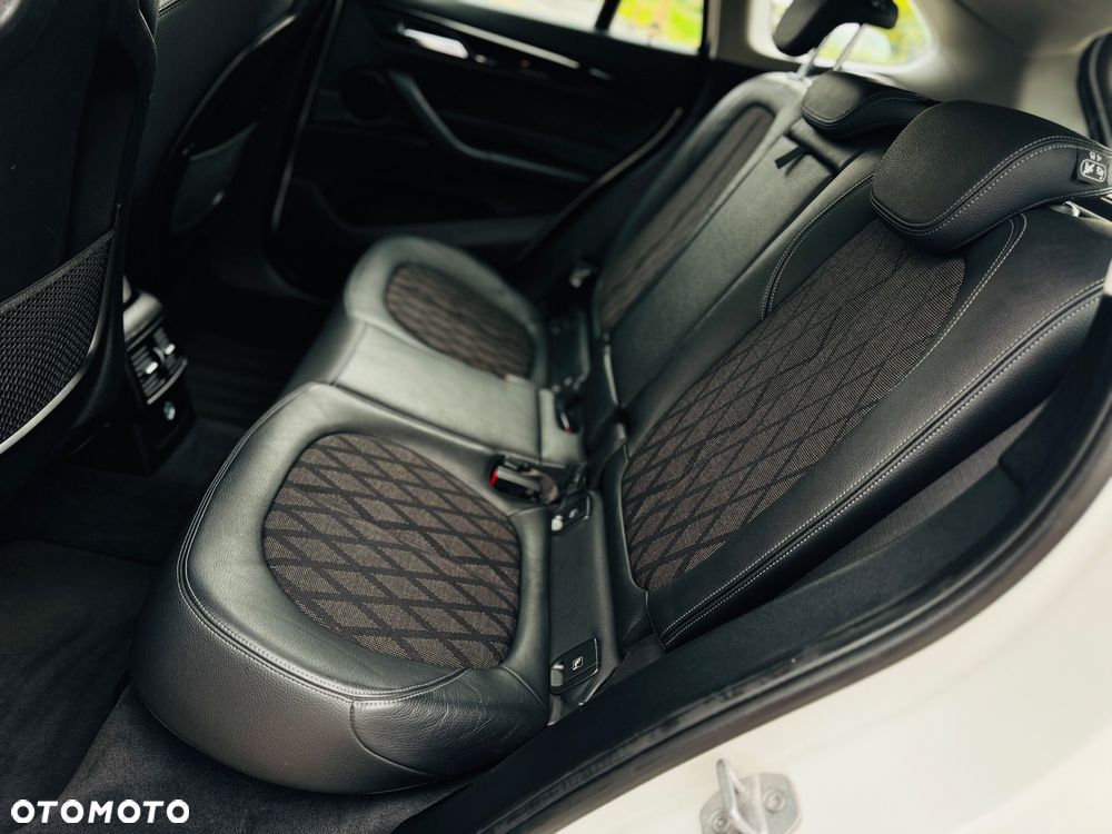 BMW X1 xDrive20d Sport Line sport - 23