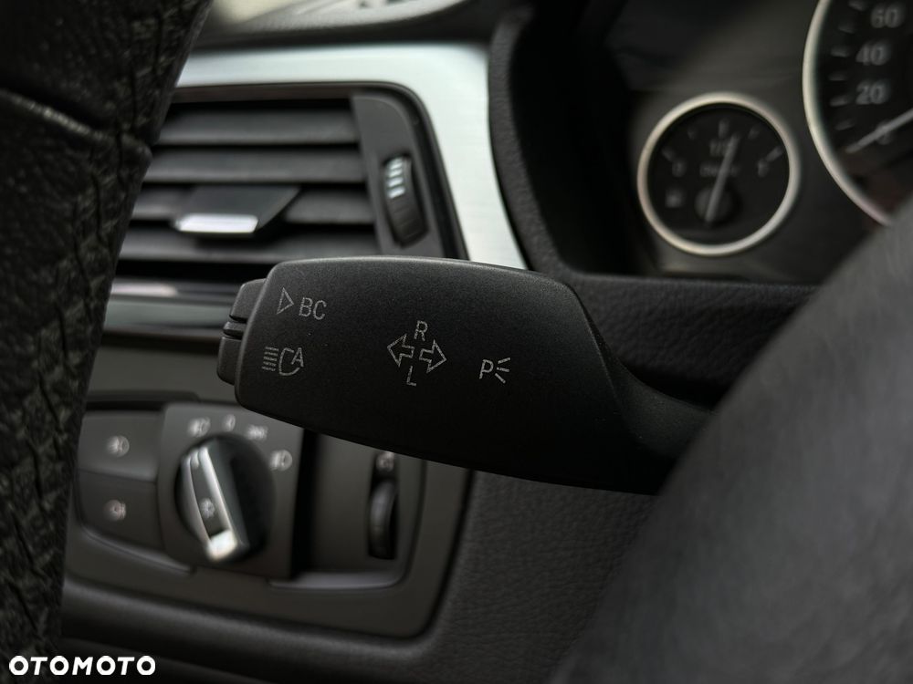 BMW Seria 3 - 18