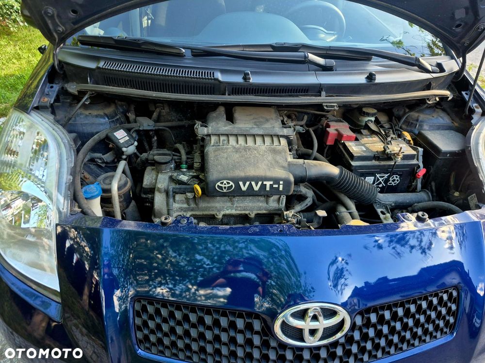 Toyota Yaris 1.3 Luna A/C - 12
