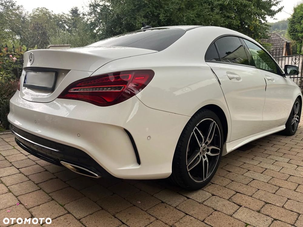Mercedes-Benz CLA 200 7G-DCT - 6