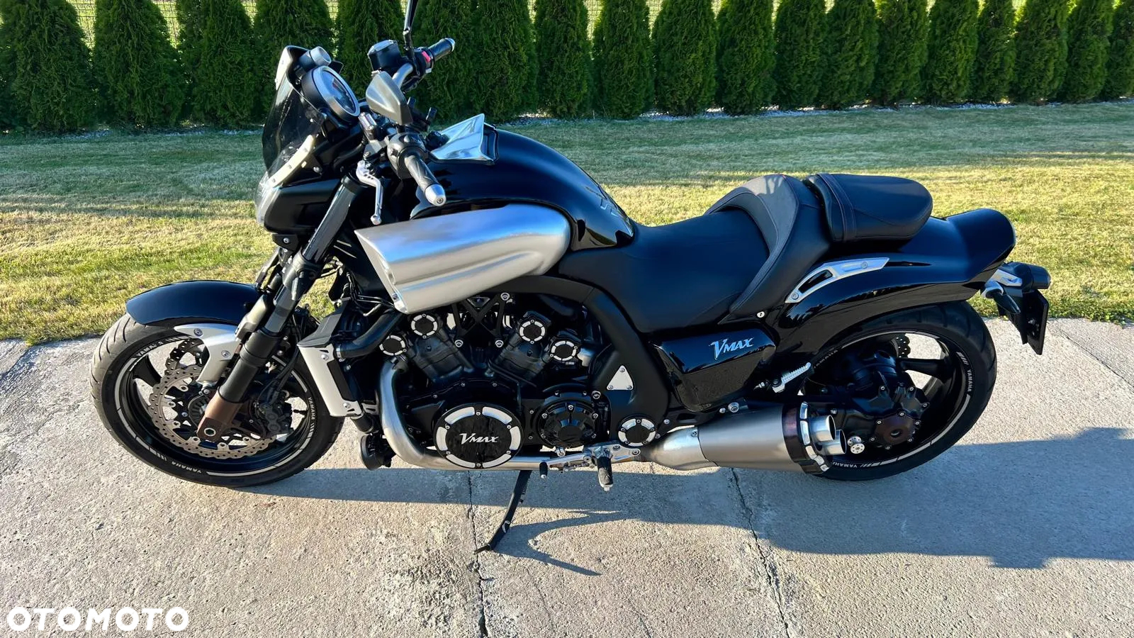 Yamaha V-MAX - 2