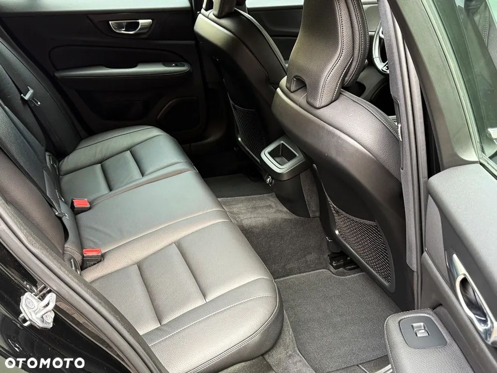 Volvo V60 D4 Inscription - 8