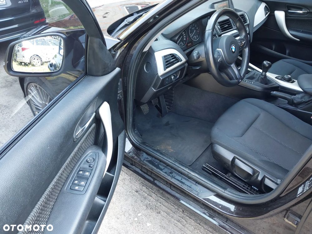 BMW Seria 1 116i - 10