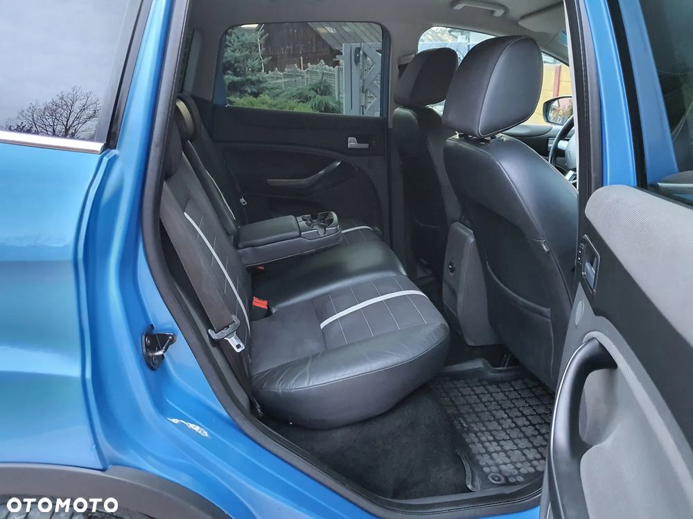 Ford Kuga 2.0 TDCi 4x4 Titanium - 14