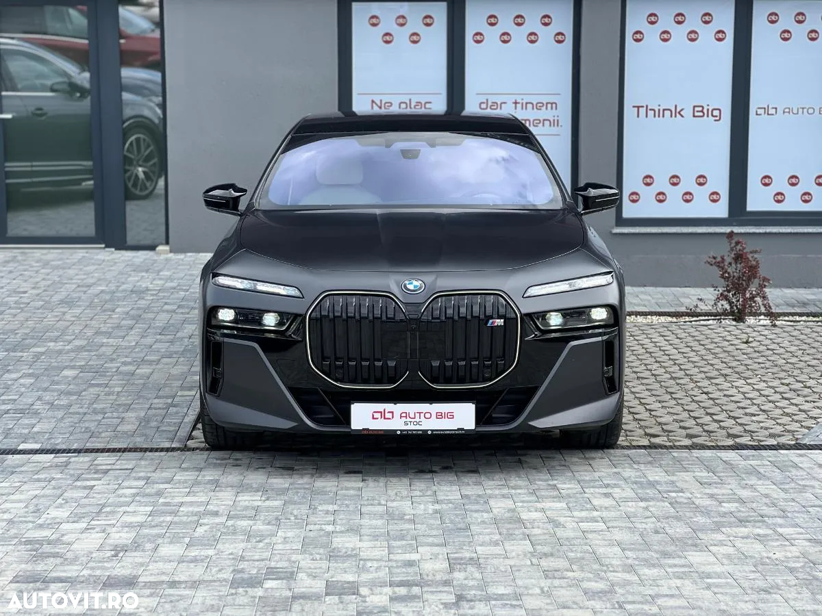 BMW M7 M760e xDrive - 2