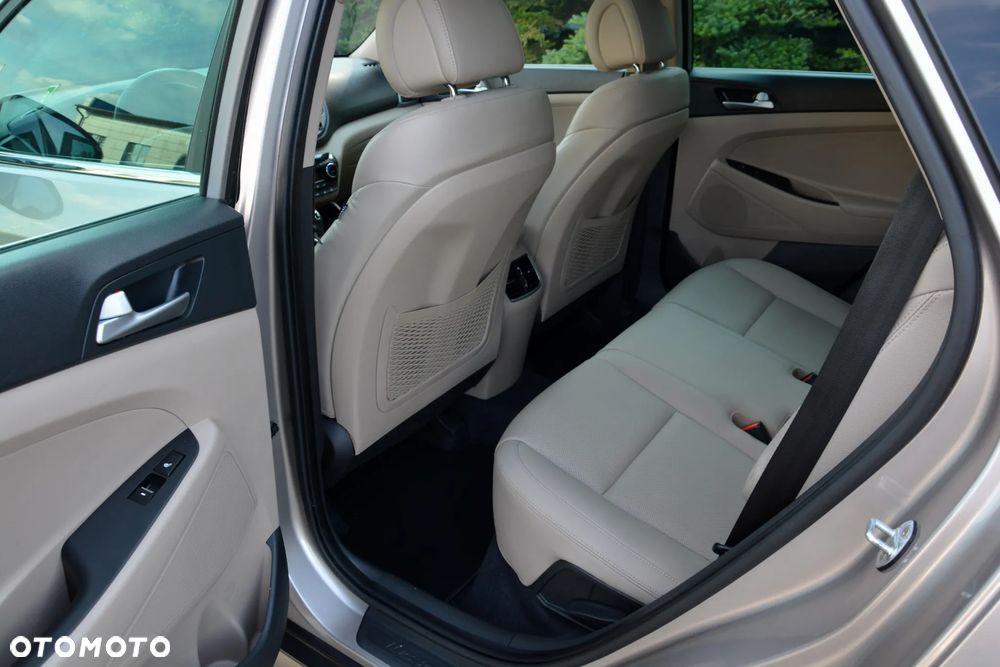 Hyundai Tucson 1.7 CRDI BlueDrive Premium 2WD DCT - 26