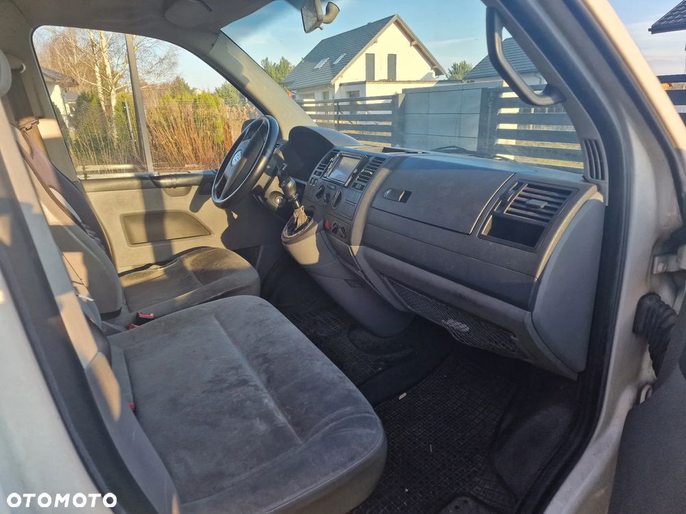 Volkswagen Transporter - 4