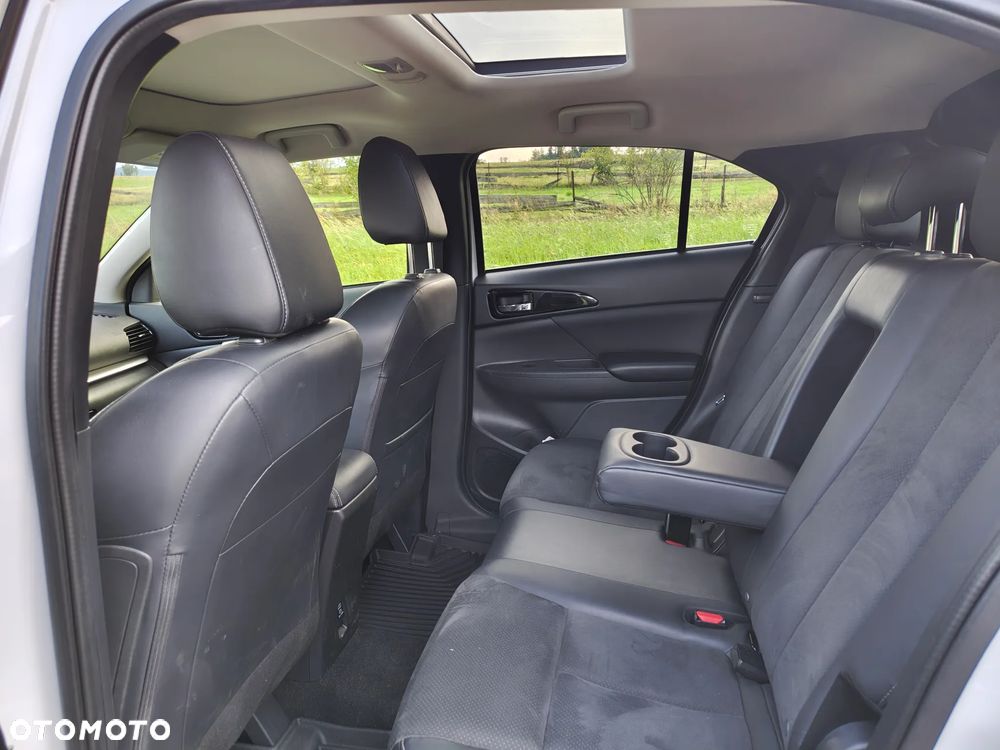 Mitsubishi Eclipse Cross - 17