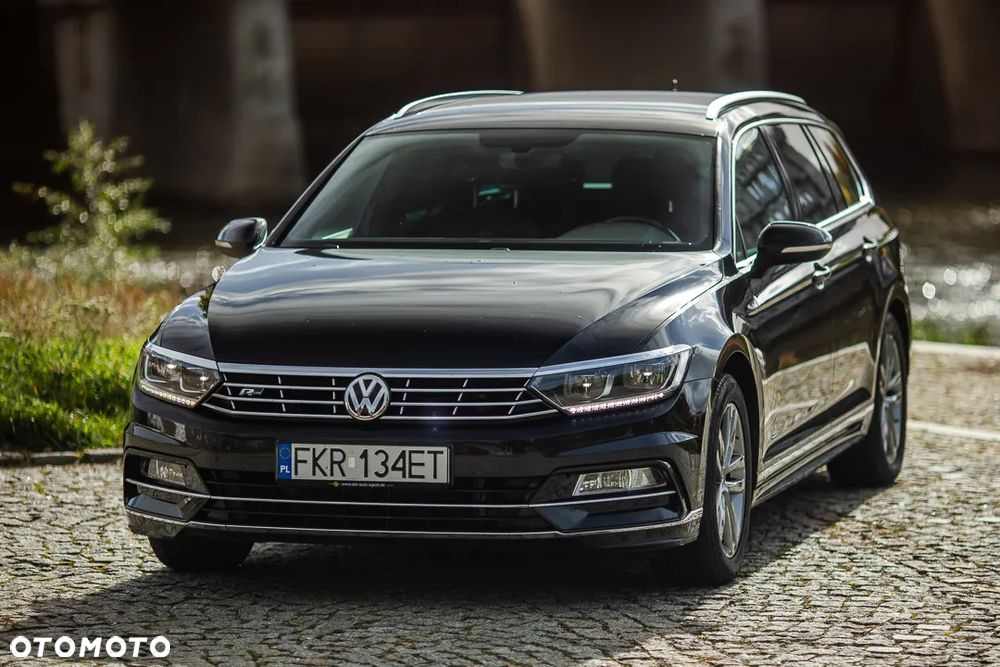 Volkswagen Passat Variant 2.0 TDI SCR DSG Highline - 2