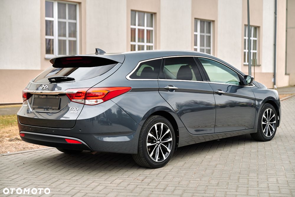 Hyundai i40 Kombi 1.7 CRDi DCT Premium - 36