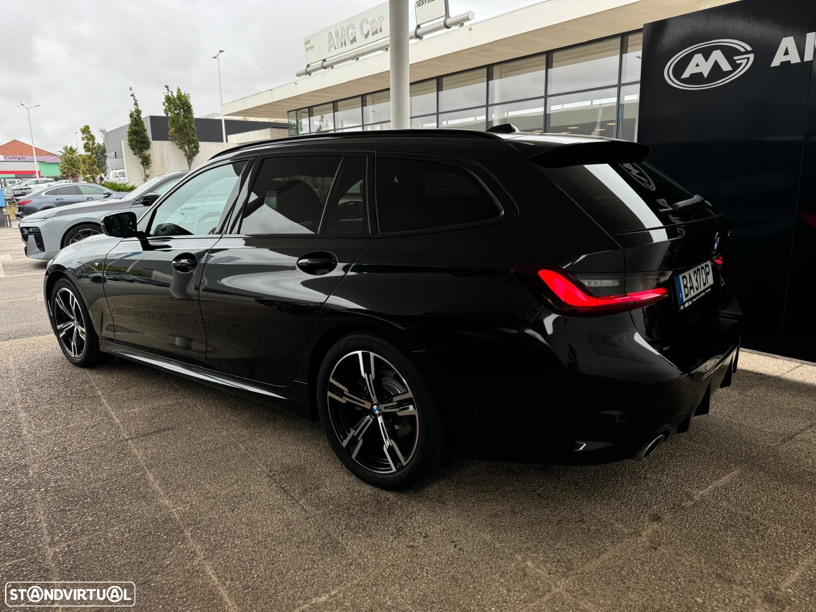 BMW 320 d Touring Pack Desportivo M Auto - 2
