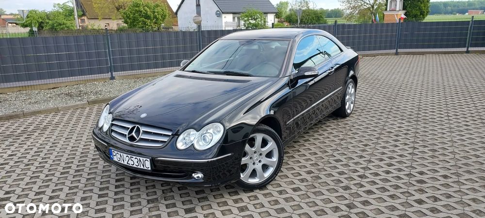 Mercedes-Benz CLK - 16