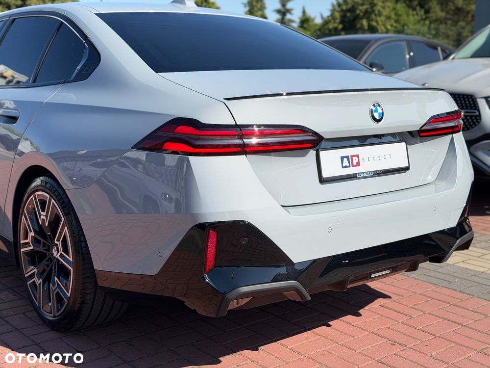 BMW Seria 5 520d xDrive mHEV M Sport - 40