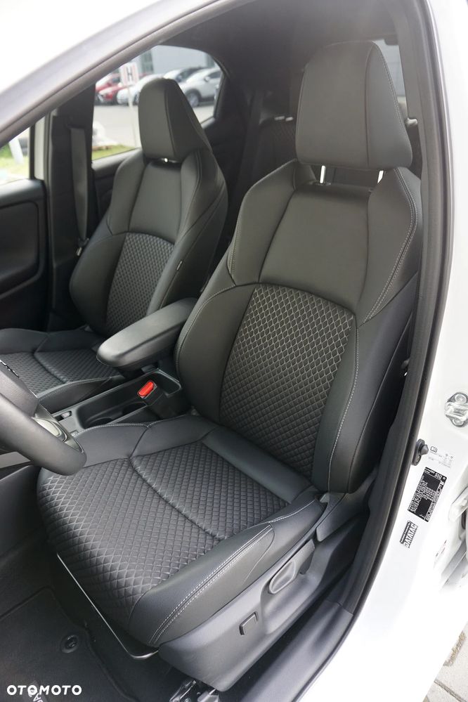 Mazda 2 Hybrid - 13