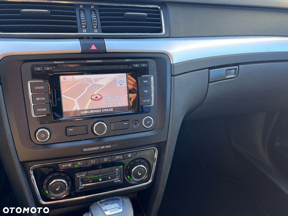 Skoda Superb 3.6 FSI 4x4 Elegance DSG - 6