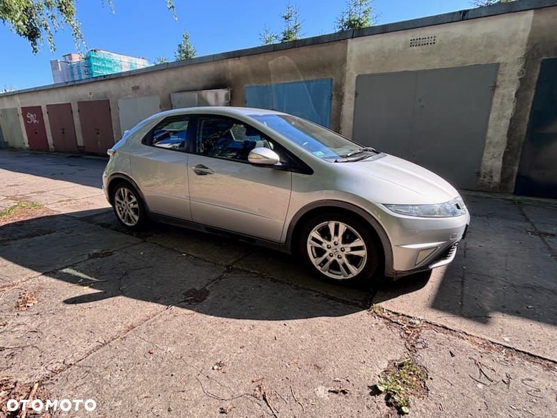 Honda Civic 1.8 Sport - 10
