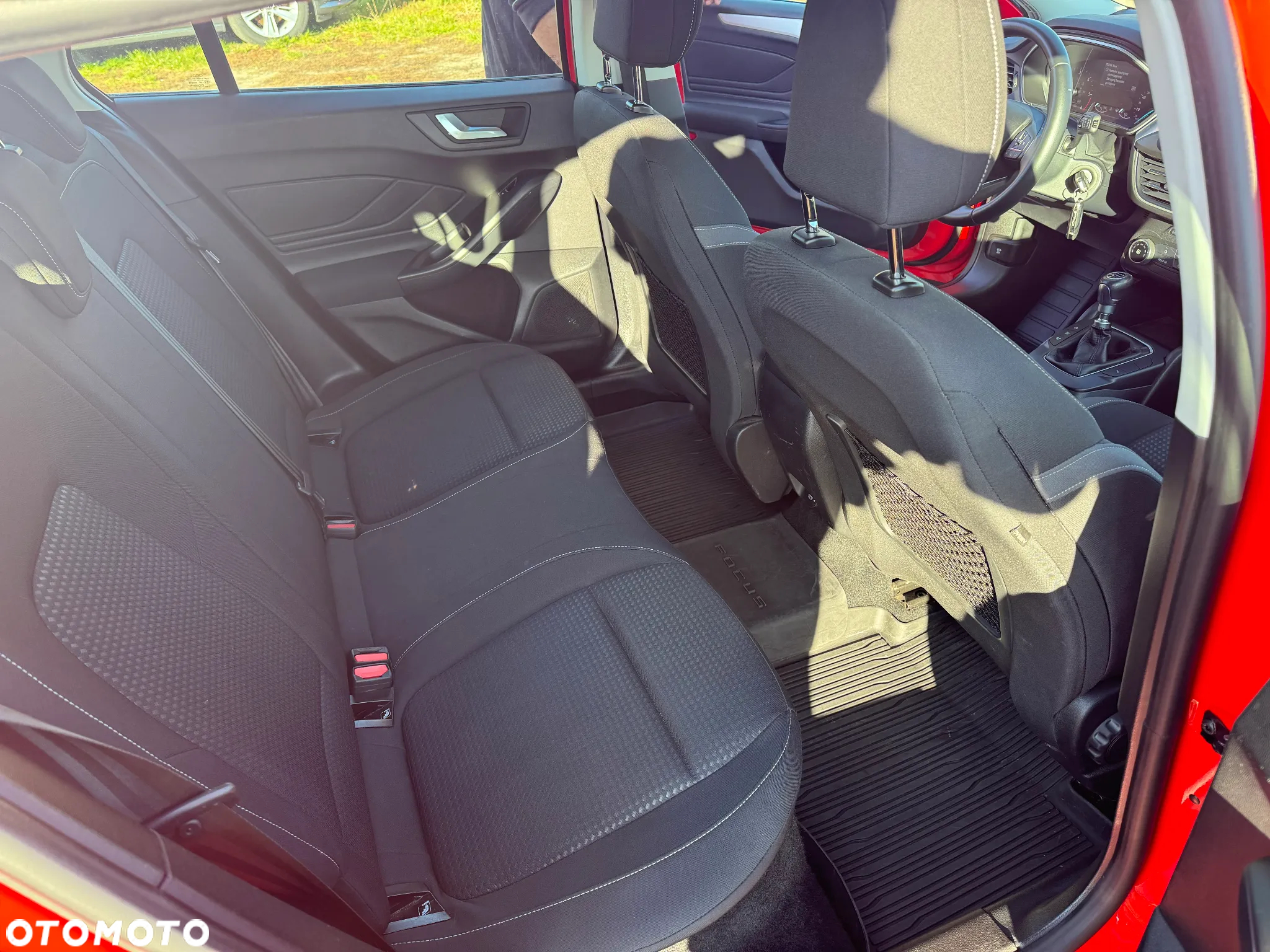 Ford Focus Turnier 1.5 EcoBlue Start-Stopp-System COOL&CONNECT - 10