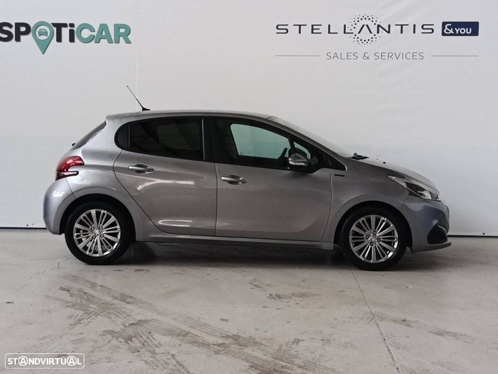 Peugeot 208 1.5 BlueHDi Signature - 4