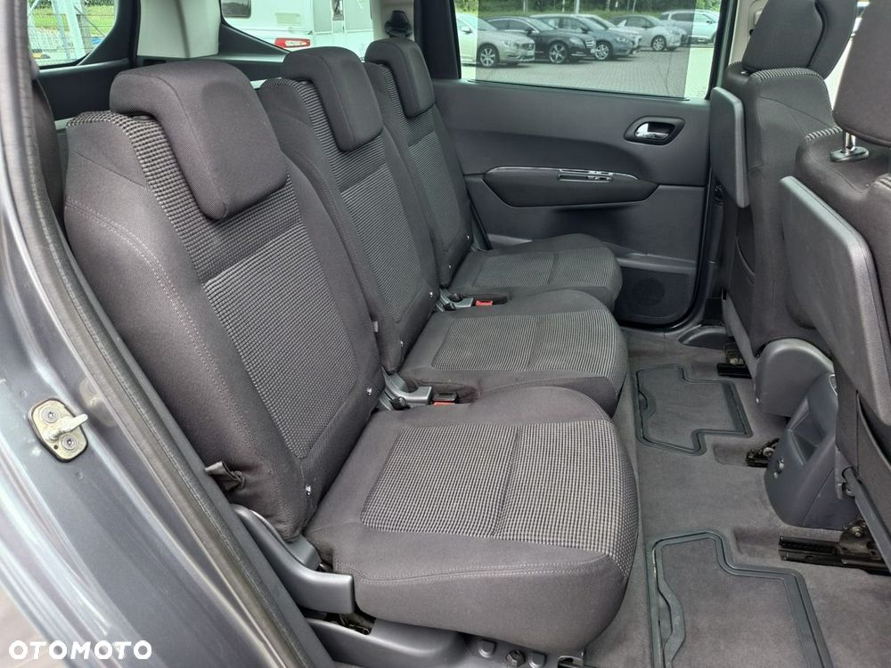 Peugeot 5008 - 17