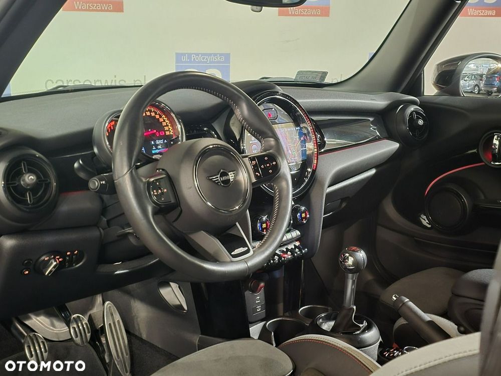 MINI John Cooper Works - 11