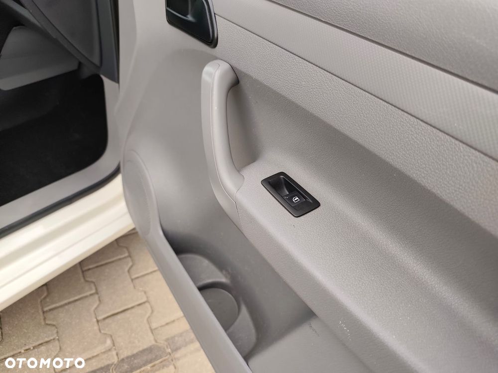 Volkswagen Caddy - 17